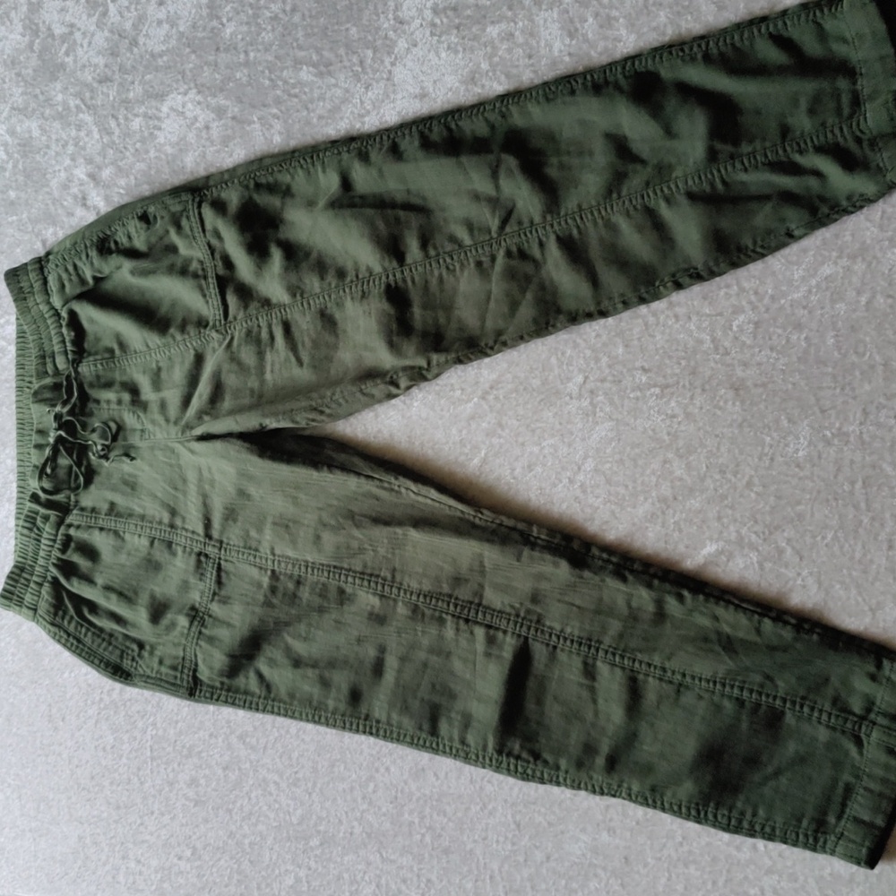 Women's Old Navy cotton pants, Size XS, Olive Green